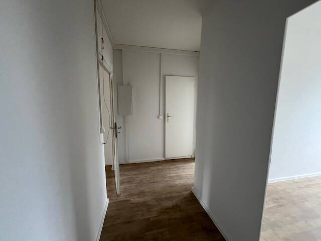 Etagenwohnung Zwickau Neuplanitz - 4 Zimmer, 85 m&sup2;, 550&euro; | Angebot:26788205