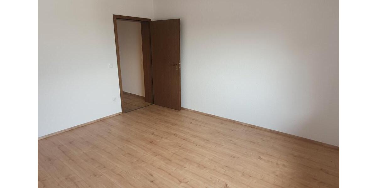 Etagenwohnung Ruppichteroth - 4 Zimmer, 140 m&sup2;, 1.100&euro; | Angebot:26364777