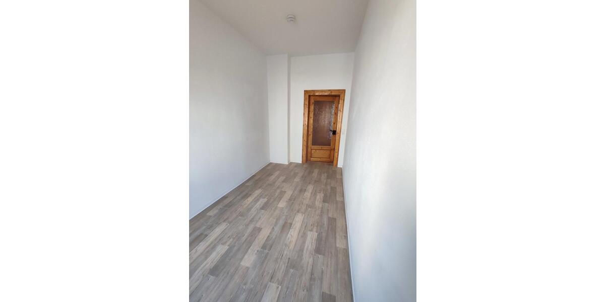 Hochparterre Frankenberg (Sachsen) - 3 Zimmer, 67 m&sup2;, 325&euro; | Angebot:26606768