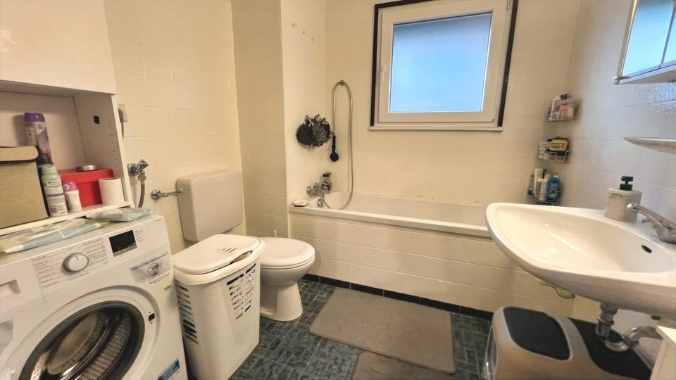 Dachgeschoßwohnung Waldshut-Tiengen Tiengen - 3 Zimmer, 75 m&sup2;, 790&euro; | Angebot:24859380