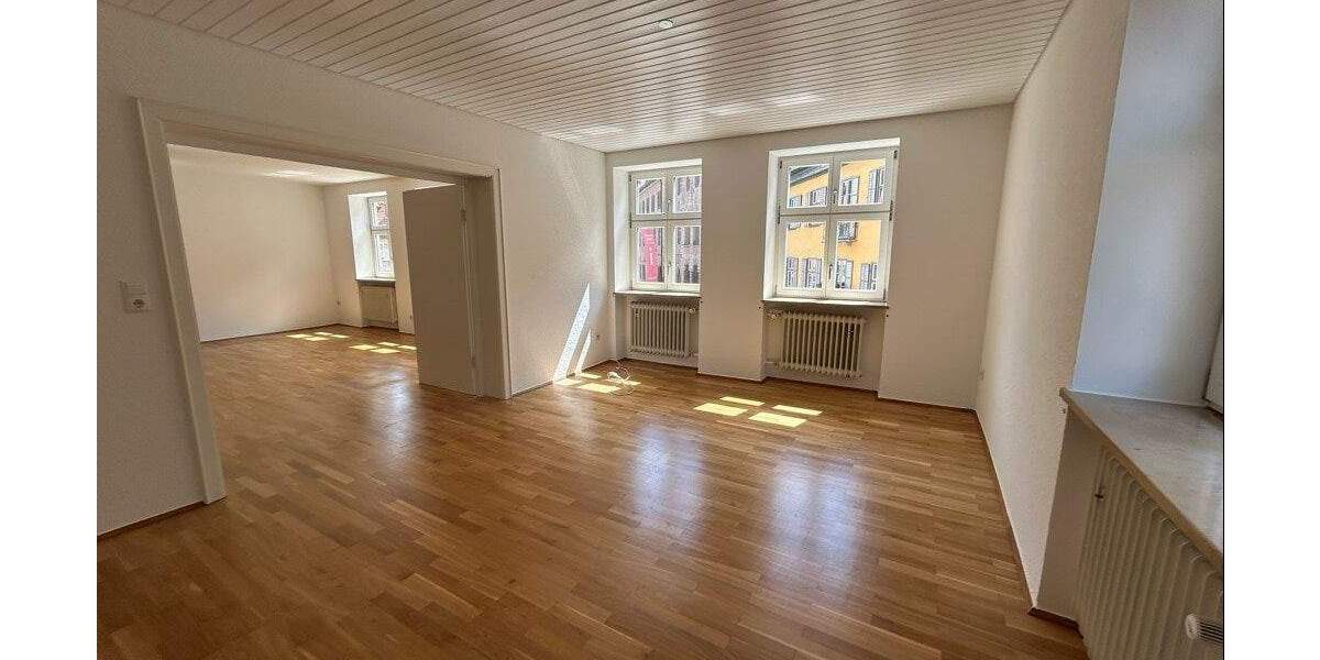Etagenwohnung Dinkelsbühl - 3 Zimmer, 100 m&sup2;, 750&euro; | Angebot:25729750