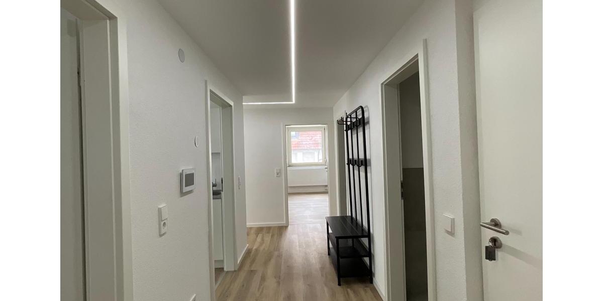 Wohnen auf Zeit Sindelfingen - 4 Zimmer, 100 m&sup2;, 2.550&euro; | Angebot:26444388