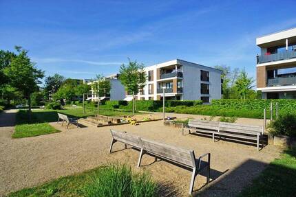Südvorstadt: Terrasse + eigener Garten