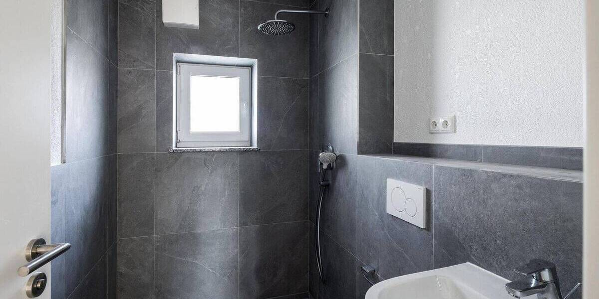 Etagenwohnung Hof Innenstadt - 3 Zimmer, 76 m&sup2;, 945&euro; | Angebot:26368856