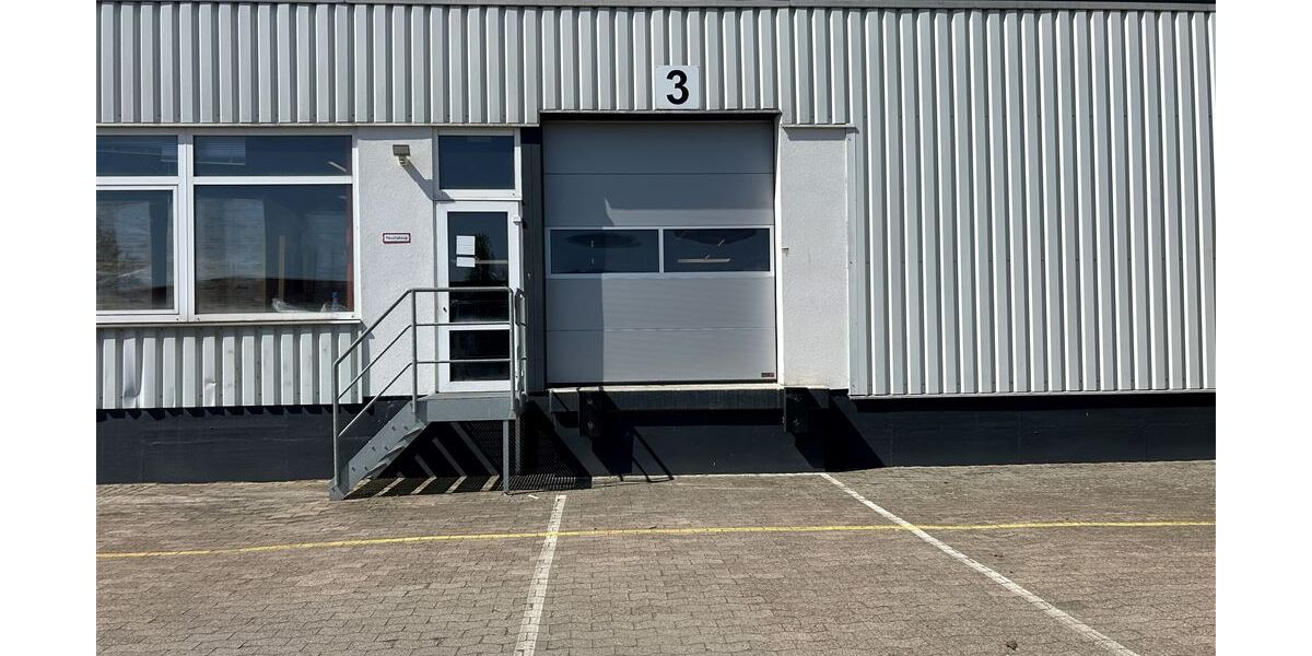 Interessante Lagerhalle mit Laderampen u. Bürofläche - Gewerbeobjekt Steyerberg | Angebot:26858109