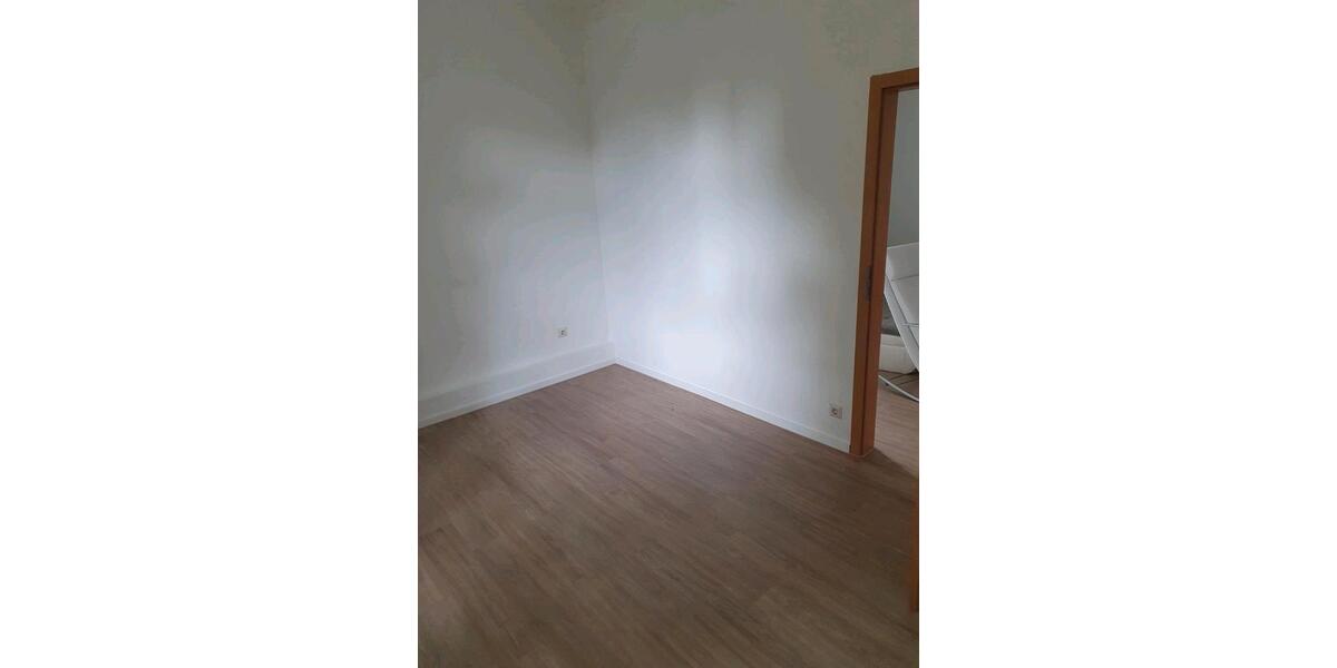 Erdgeschoßwohnung Hillerse - 3 Zimmer, 98 m&sup2;, 735&euro; | Angebot:25444384