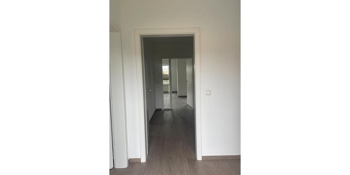 Doppelhaushälfte Zeven - 5 Zimmer, 130 m&sup2;, 1.200&euro; | Angebot:26014403
