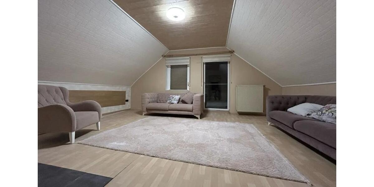 Dachgeschoßwohnung Bad Sobernheim - 3 Zimmer, 90 m&sup2;, 850&euro; | Angebot:24651686