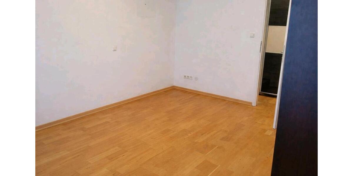 Loft - Studio - Atelier Pentling - 1 Zimmer, 107 m&sup2;, 1.500&euro; | Angebot:25570672