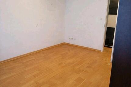 Wohnung Pentling - 1 Zimmer, 107 m&sup2;, 1.500&euro; | Angebot:25570672