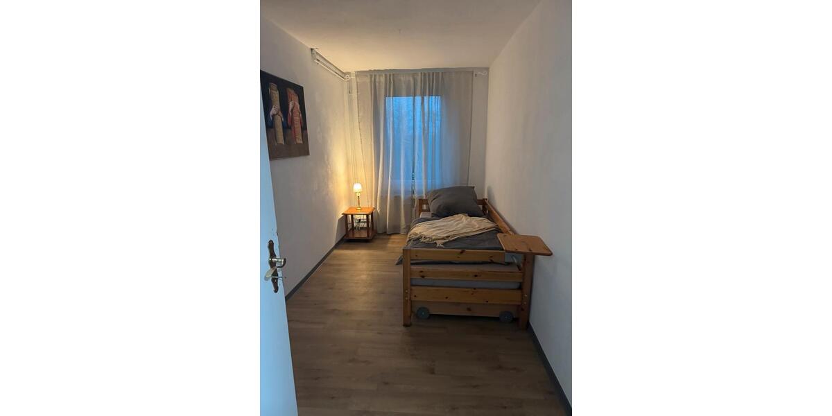 Möbliertes Wohnung Zimmer frei 4 zimmer