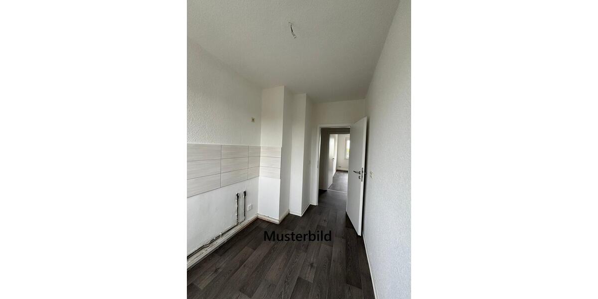Etagenwohnung Gräfenhainichen - 3 Zimmer, 59 m&sup2;, 400&euro; | Angebot:26490790