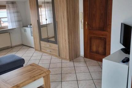 1 Zimmer Wohnung DG APP zimmer