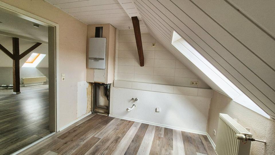 Dachgeschoßwohnung Sangerhausen - 3 Zimmer, 82 m&sup2;, 425&euro; | Angebot:21526607