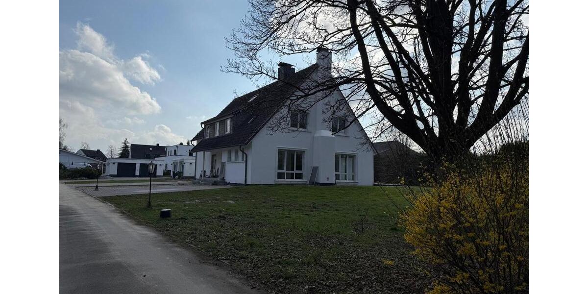 Doppelhaushälfte Soest - 6 Zimmer, 200 m&sup2;, 2.400&euro; | Angebot:25857396