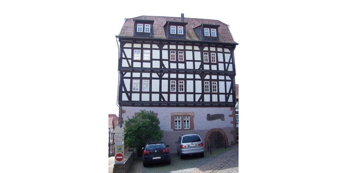 Dachgeschoßwohnung Schlitz - 2 Zimmer, 31 m&sup2;, 400&euro; | Angebot:24703209