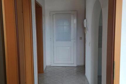 Wohnung Hettstedt - 3 Zimmer, 55 m&sup2;, 300&euro; | Angebot:25992952