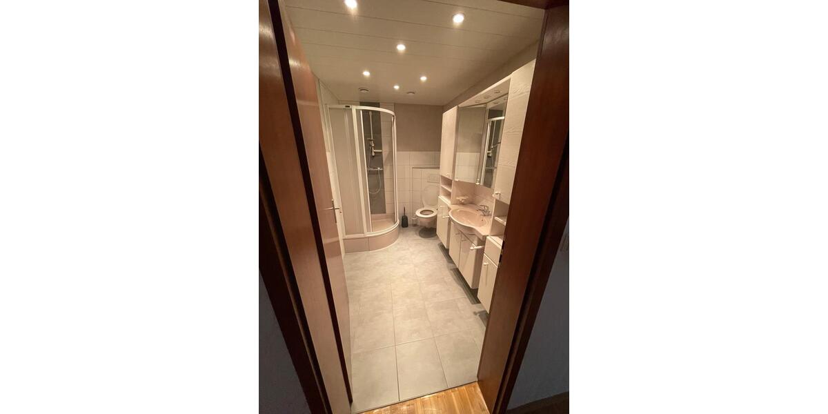 Etagenwohnung Duderstadt - 7 Zimmer, 140 m&sup2;, 1.160&euro; | Angebot:25902918