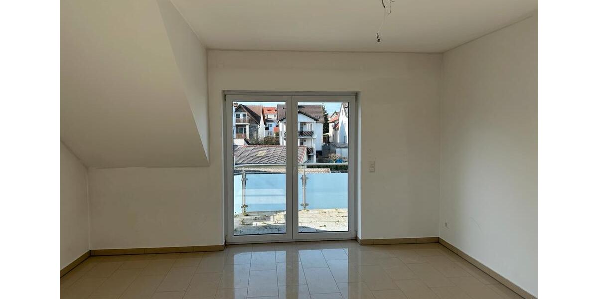 Dachgeschoßwohnung Gießen Wieseck - 3 Zimmer, 90 m&sup2;, 1.150&euro; | Angebot:26050734