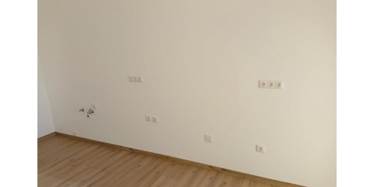 Etagenwohnung Bad Königshofen im Grabfeld - 4 Zimmer, 93 m&sup2;, 740&euro; | Angebot:25807330