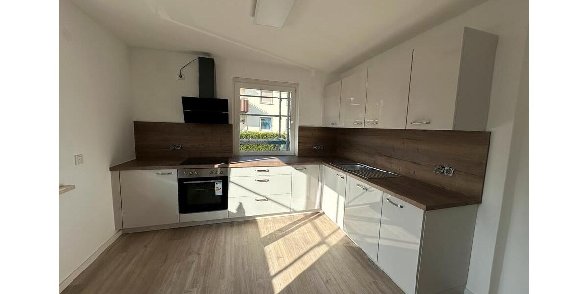 Lichtdurchflutete 2-Zimmer-Wohnung mit Terrasse zimmer