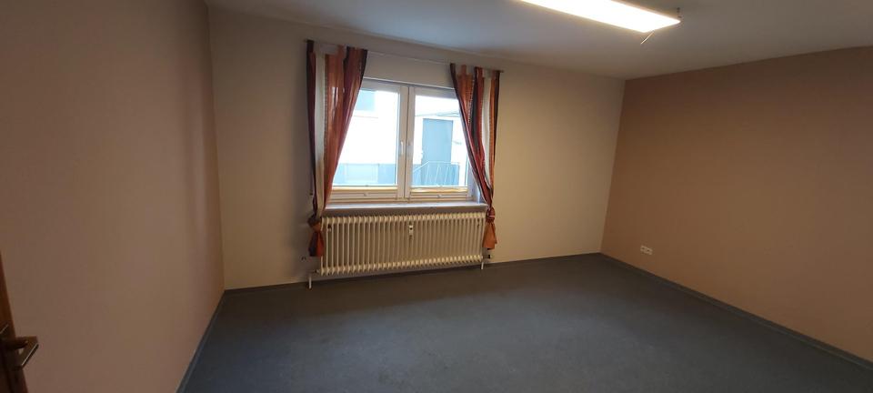 Erdgeschoßwohnung Kornwestheim - 3 Zimmer, 68 m&sup2;, 979&euro; | Angebot:25935091