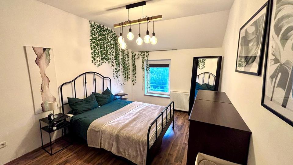 Dachgeschoßwohnung Mönchengladbach Süd - 2 Zimmer, 55 m&sup2;, 530&euro; | Angebot:25210036