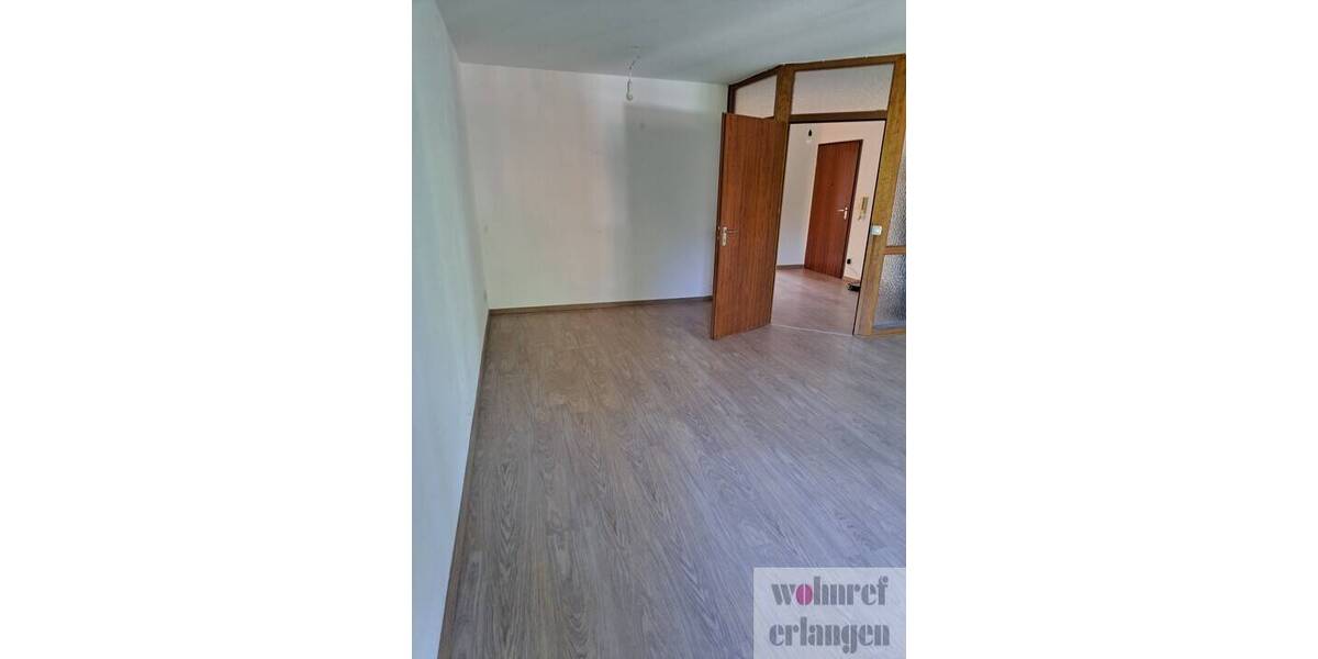 Etagenwohnung Buckenhof - 4 Zimmer, 93 m&sup2;, 1.250&euro; | Angebot:25731156
