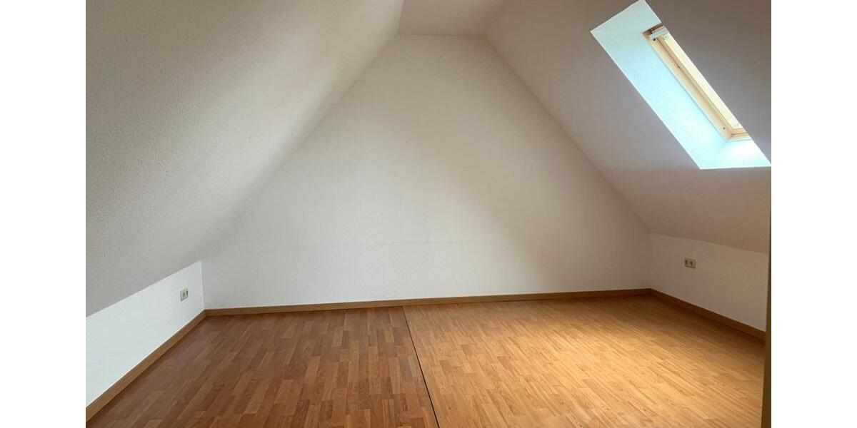 Maisonettenwohnung Esens - 4 Zimmer, 113 m&sup2;, 900&euro; | Angebot:26006642