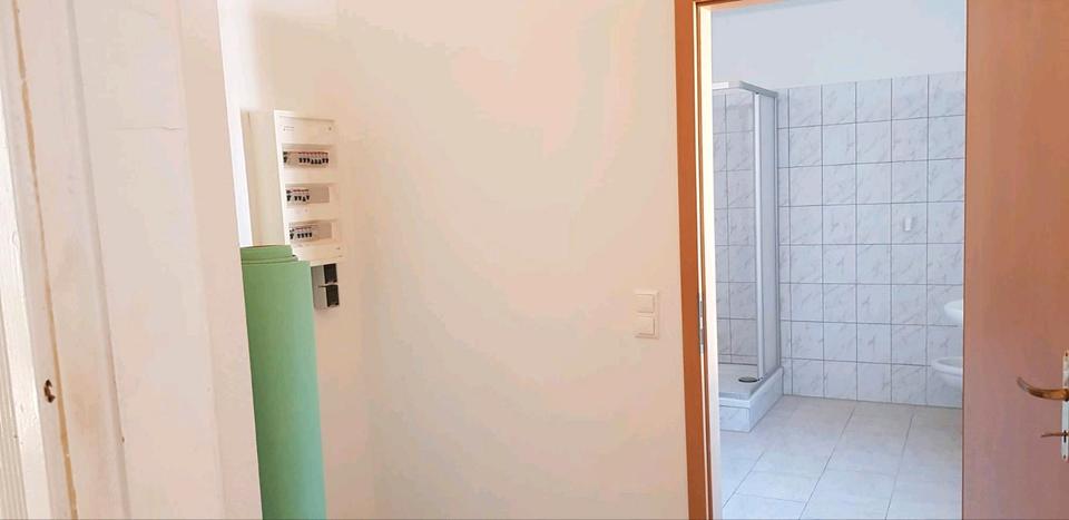 Etagenwohnung Jessen (Elster) - 2 Zimmer, 71 m&sup2;, 400&euro; | Angebot:26246879