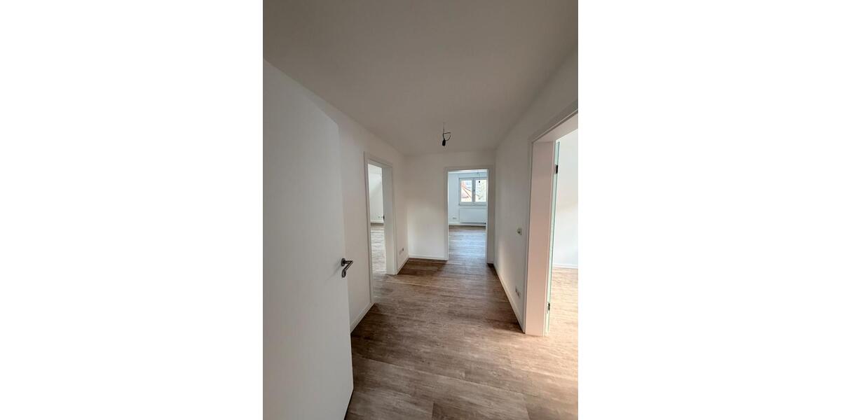 Dachgeschoßwohnung Floh-Seligenthal Seligenthal - 2.5 Zimmer, 65 m&sup2;, 650&euro; | Angebot:25916190