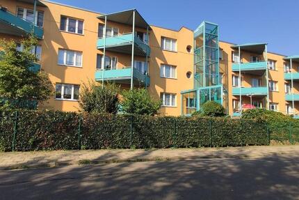Wohnung Bitterfeld-Wolfen Bitterfeld - 2 Zimmer, 60 m&sup2;, 495&euro; | Angebot:26487349