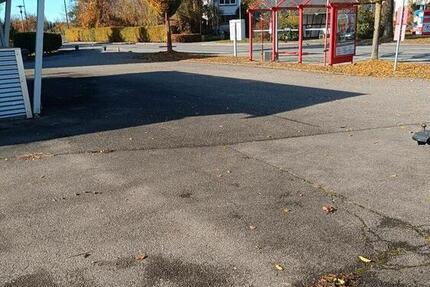 Platz zu Vermieten , ab sofort zimmer