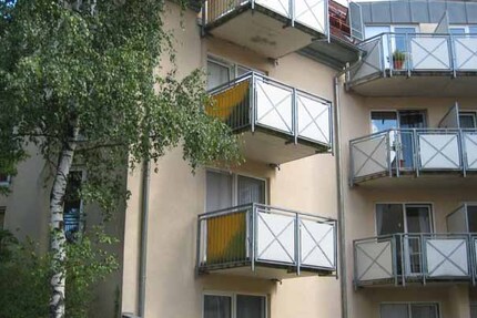 1 Zimmer-Appartement mit Balkon, Nähe Universität und Kliniken