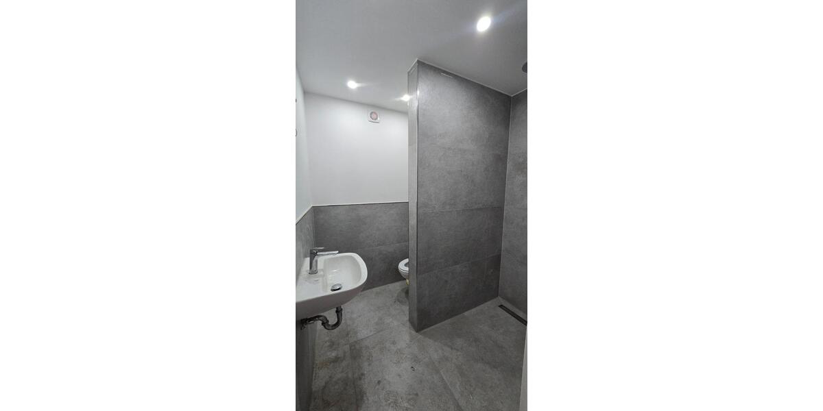 4,5 Zimmer EG-Wohnung 110qm mit Balkon *kernsaniert* 4 zimmer