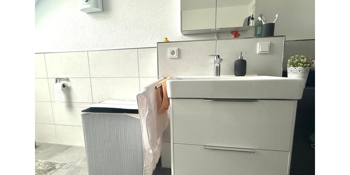 Dachgeschoßwohnung Wilnsdorf - 2 Zimmer, 85 m&sup2;, 925&euro; | Angebot:24981070