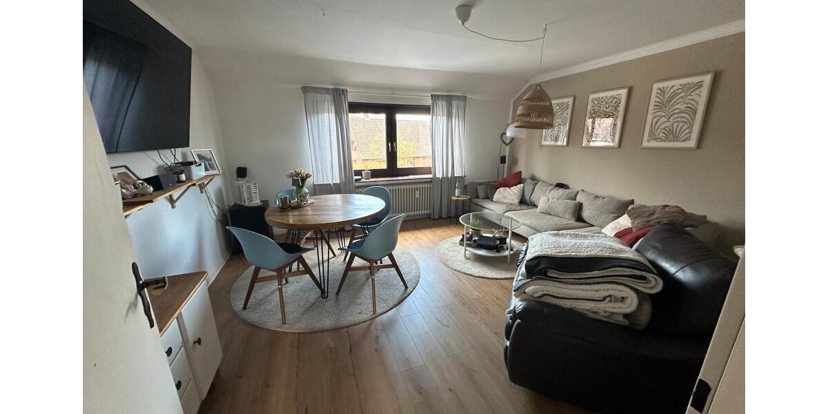 Etagenwohnung Ganderkesee - 4 Zimmer, 94 m&sup2;, 900&euro; | Angebot:25925794