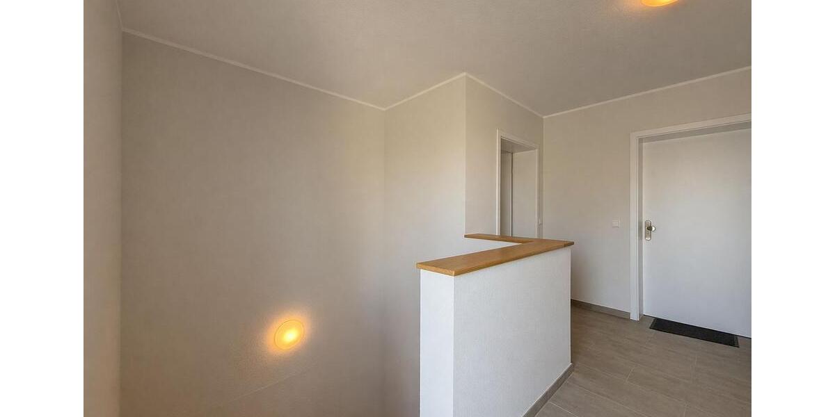 Dachgeschoßwohnung Westerstede - 3 Zimmer, 84 m&sup2;, 970&euro; | Angebot:26373259