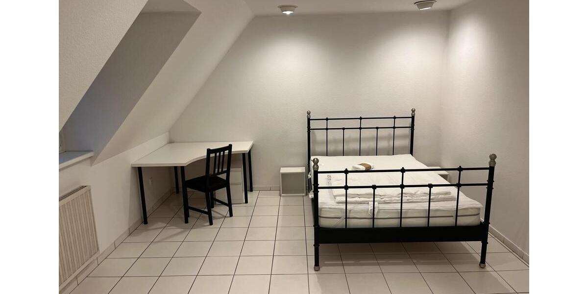 Dachgeschoßwohnung Nürnberg Erlenstegen - 2 Zimmer, 47 m&sup2;, 650&euro; | Angebot:25993372