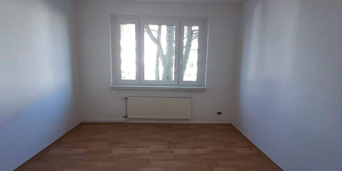 Etagenwohnung Merseburg - 4 Zimmer, 73 m&sup2;, 476&euro; | Angebot:25938748