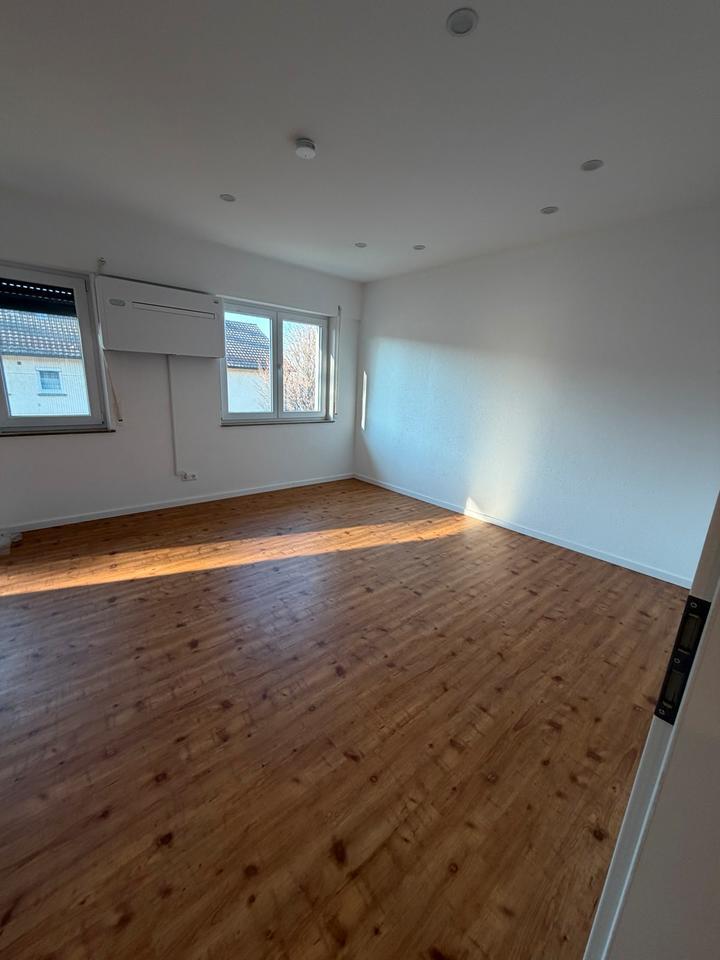 Erstbezug nach Kernsanierung 3- Zimmer Wohnung zimmer