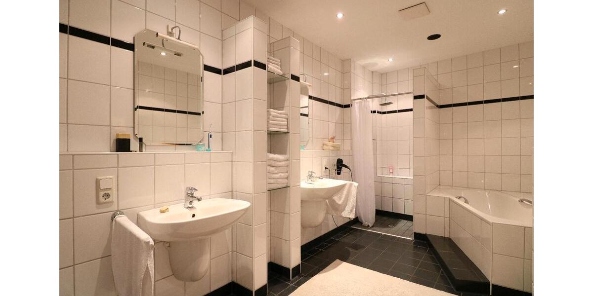 Charmanter Bungalow zu vermieten. Ruhige , zentrale Lage 4 zimmer