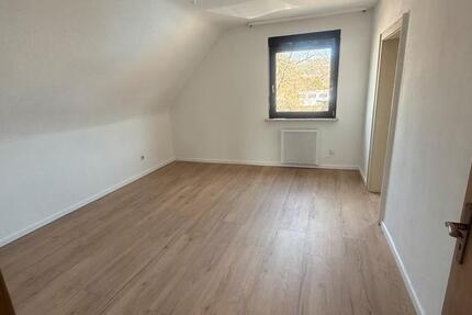 Haus Fischbach bei Dahn - 5 Zimmer, 113 m&sup2;, 1.050&euro; | Angebot:25405918