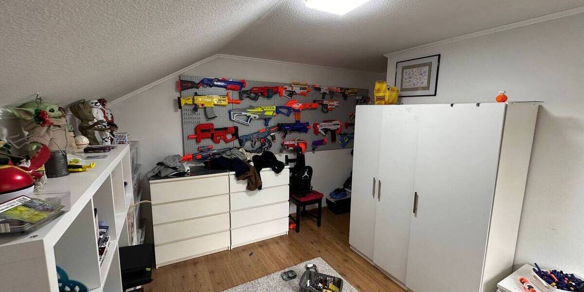 Einfamilienhaus Dittelbrunn Hambach - 1 Zimmer, 200 m&sup2;, 1.950&euro; | Angebot:26139240