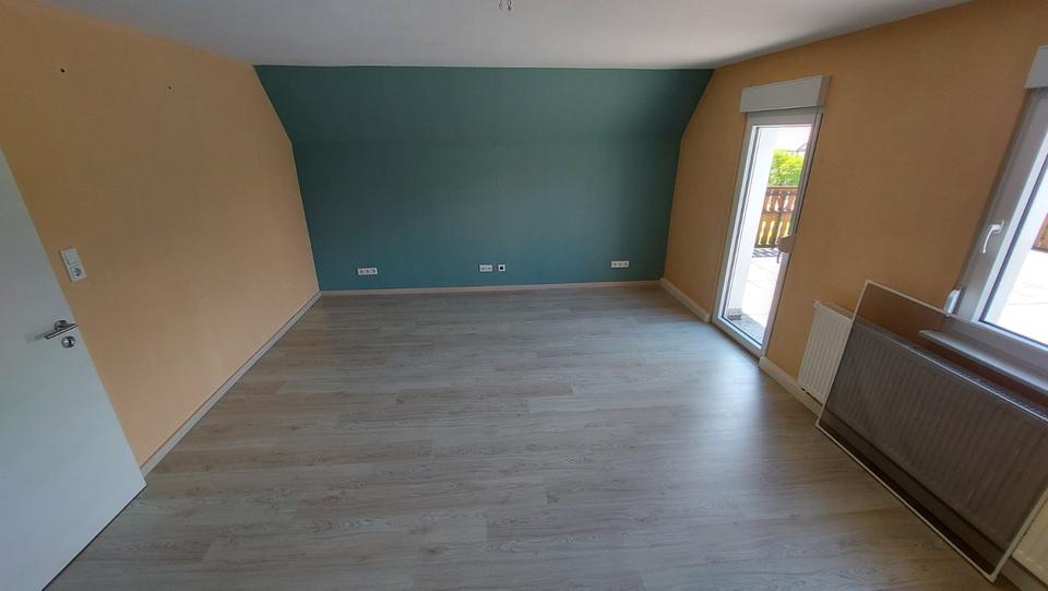 Dachgeschoßwohnung Edertal - 6 Zimmer, 90 m&sup2;, 630&euro; | Angebot:25941676