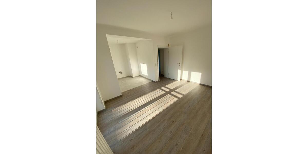 Etagenwohnung Engelskirchen - 3.5 Zimmer, 80 m&sup2;, 990&euro; | Angebot:26636751