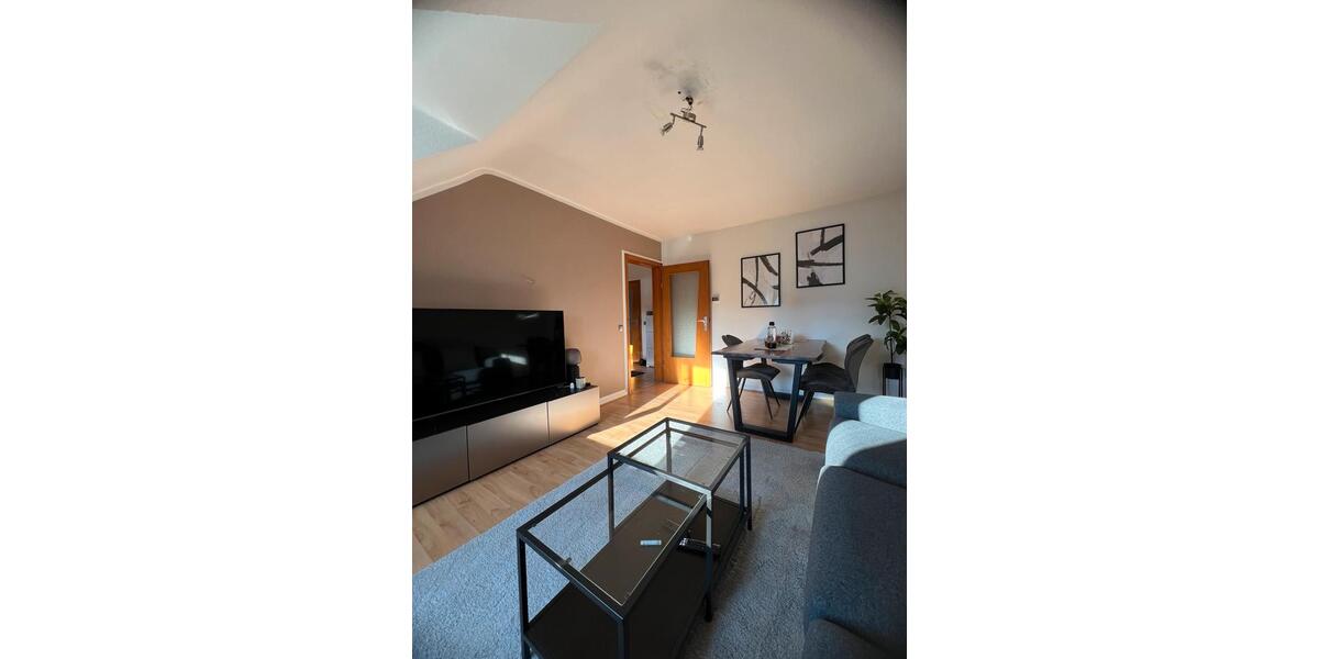 Dachgeschoßwohnung Fuldabrück - 3 Zimmer, 68 m&sup2;, 330&euro; | Angebot:25084615