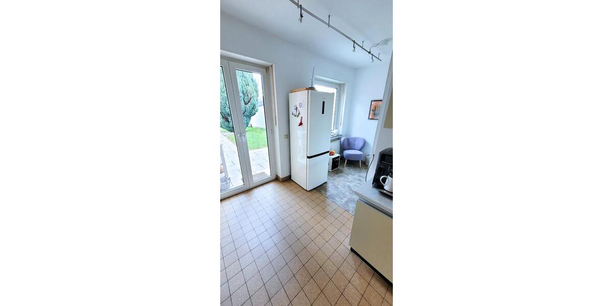 Erdgeschoßwohnung Saarlouis - 3 Zimmer, 120 m&sup2;, 1.200&euro; | Angebot:26299978