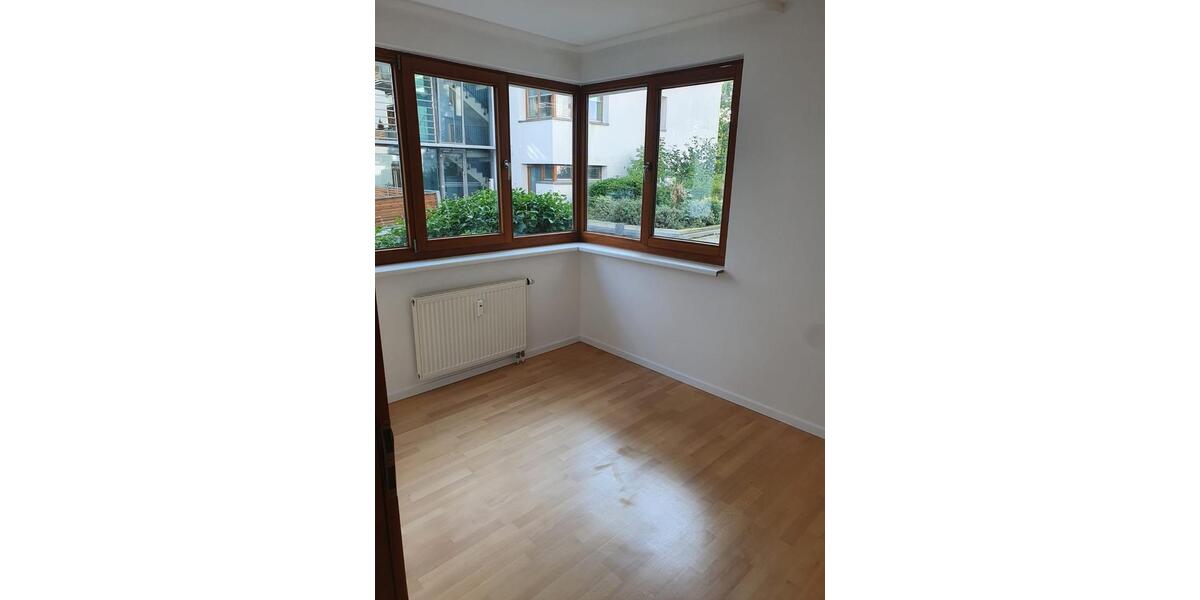 Erdgeschoßwohnung Hannover Döhren-Wülfel - 4 Zimmer, 91 m&sup2;, 1.050&euro; | Angebot:24751402