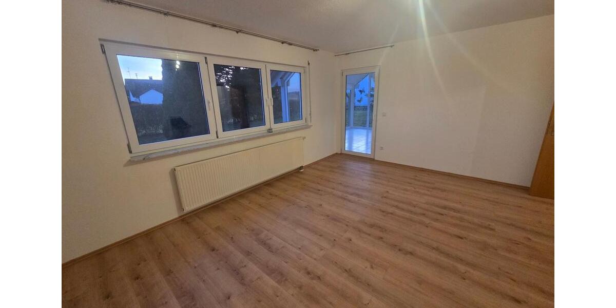 Einfamilienhaus Kettershausen - 11 Zimmer, 132 m&sup2;, 1.400&euro; | Angebot:24898724